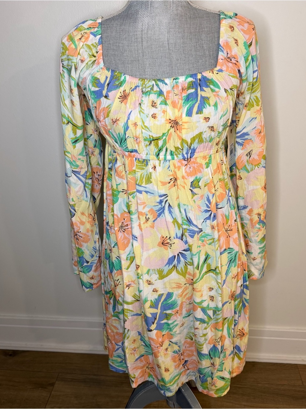 Billabong Pastel Floral Square-Neck Long Sleeve mini Dress, , M, new